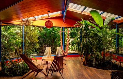 Sunny Villa
