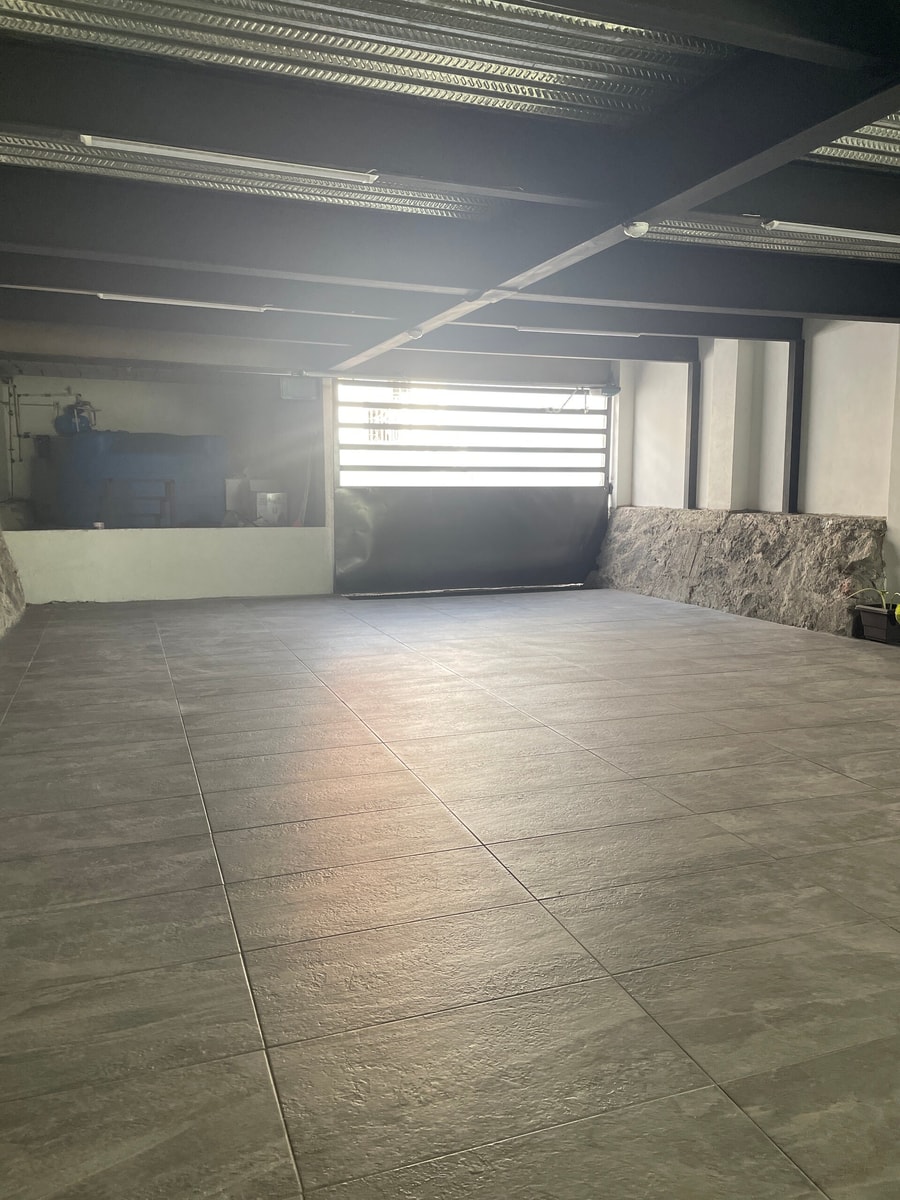 Loft with Pool, Gym & A/C Suite gallery image 12