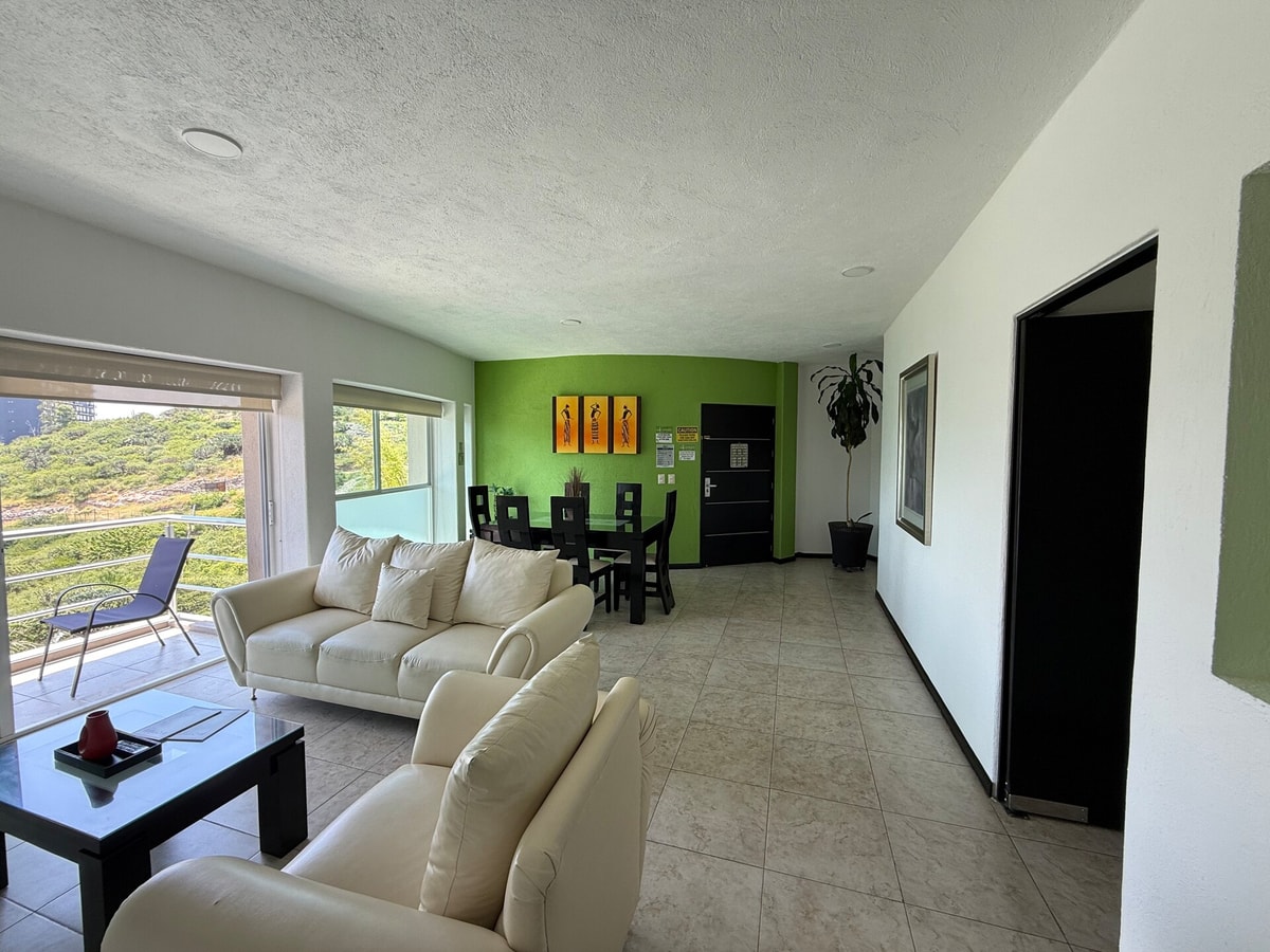 Apartment with Pool - Gym & A/C Suite gallery image 7