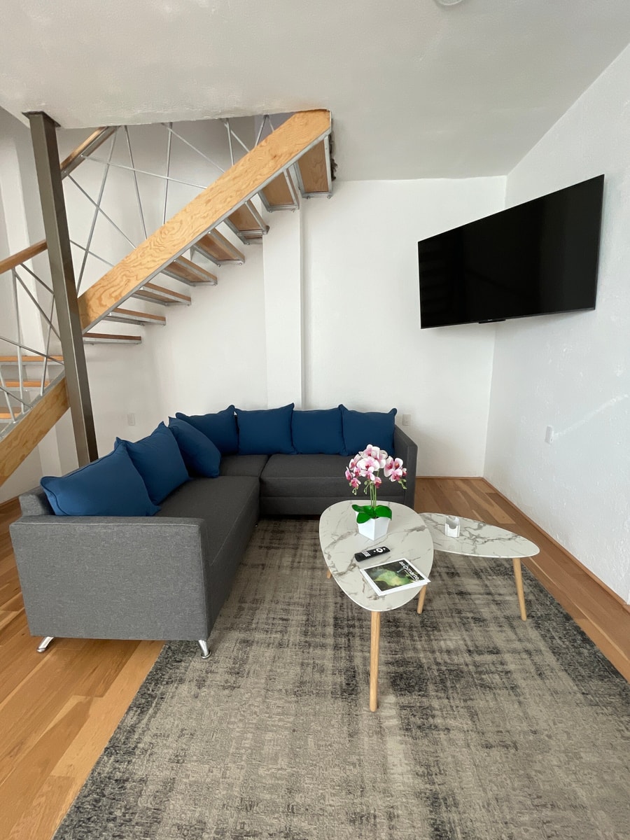 Loft with Pool, Gym & A/C Suite gallery image 2