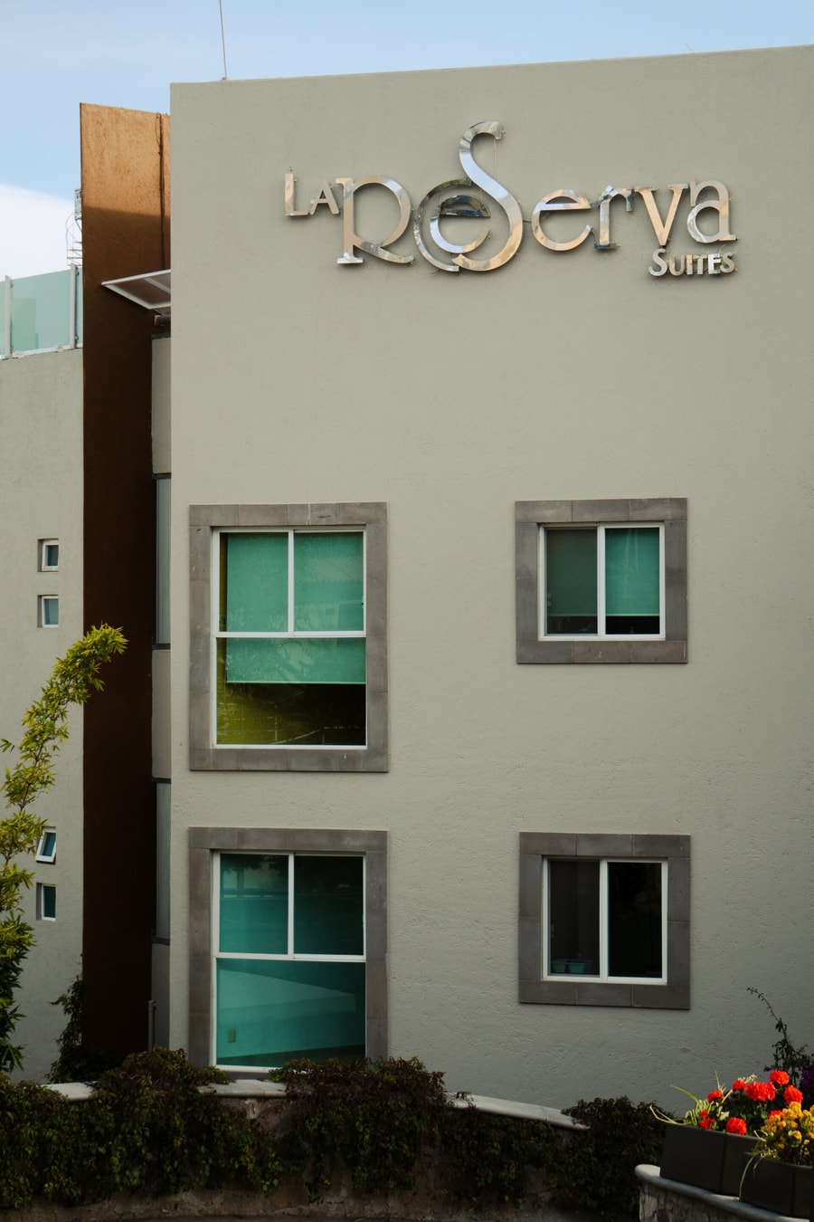 Listing gallery image 3
