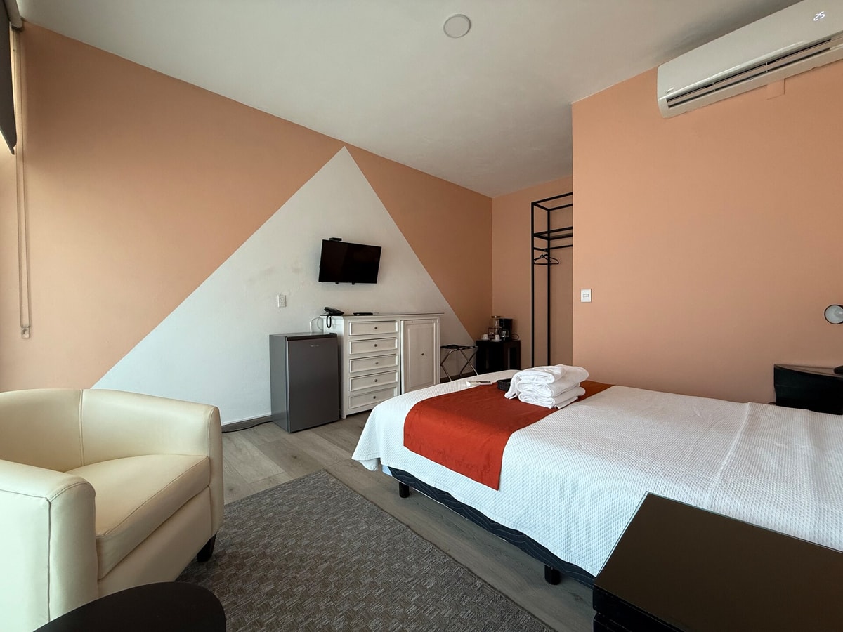 Suite Room with Pool & Gym gallery image 2
