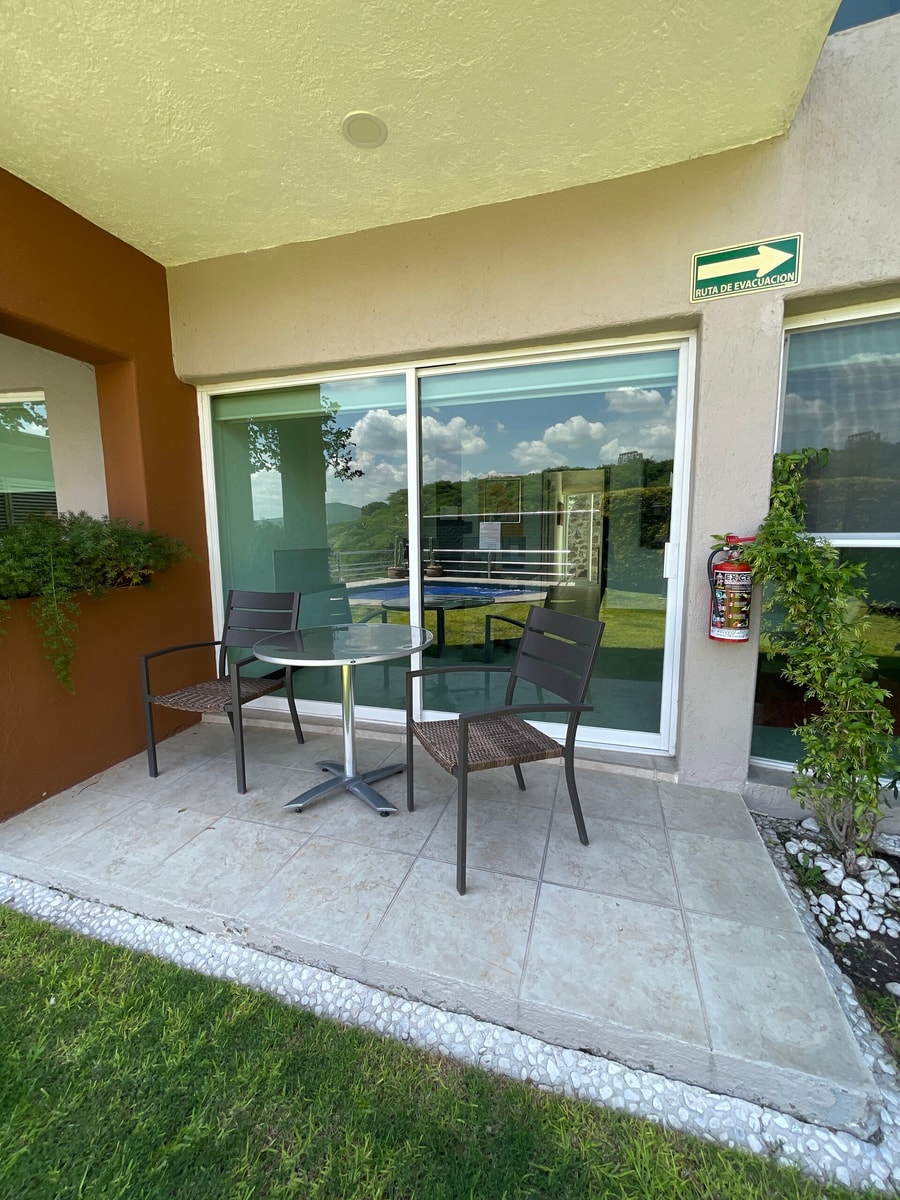 Apartment with Pool, Gym & A/C gallery image 19