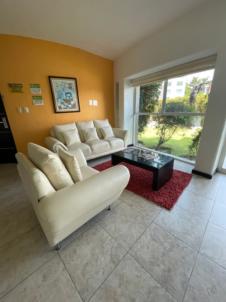 Apartment with Pool, Gym & A/C gallery image 2