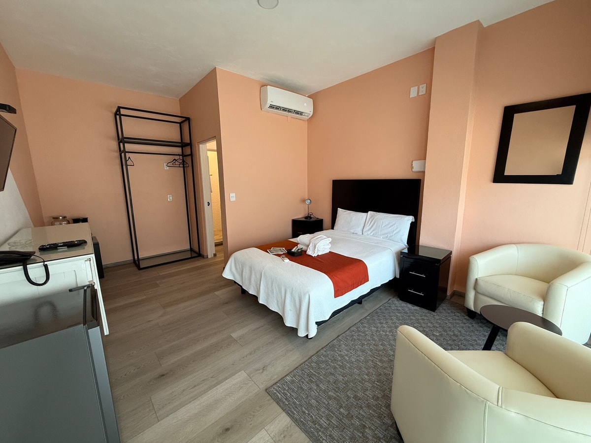 Suite Room with Pool & Gym gallery image 1