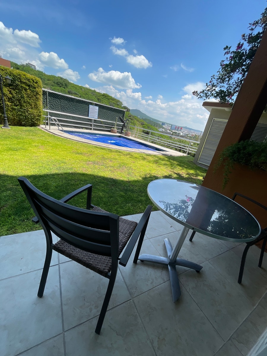 Apartment with Pool, Gym & A/C gallery image 20