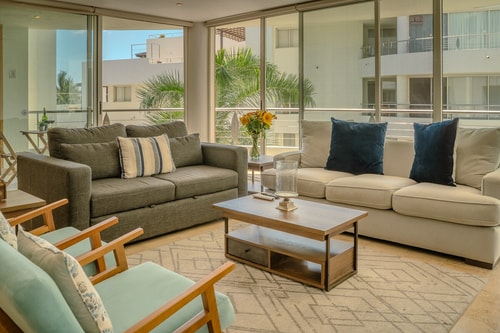 NITTA 308 Spacious Living - Walk to the Beach
