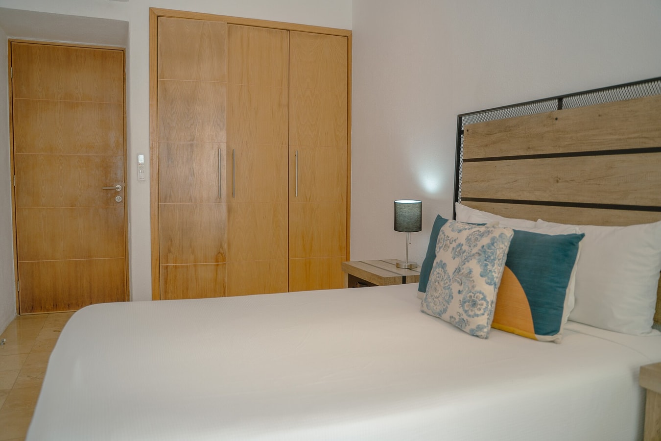 NITTA 209 Elegant Apartment - Partial Sea Views gallery image 16