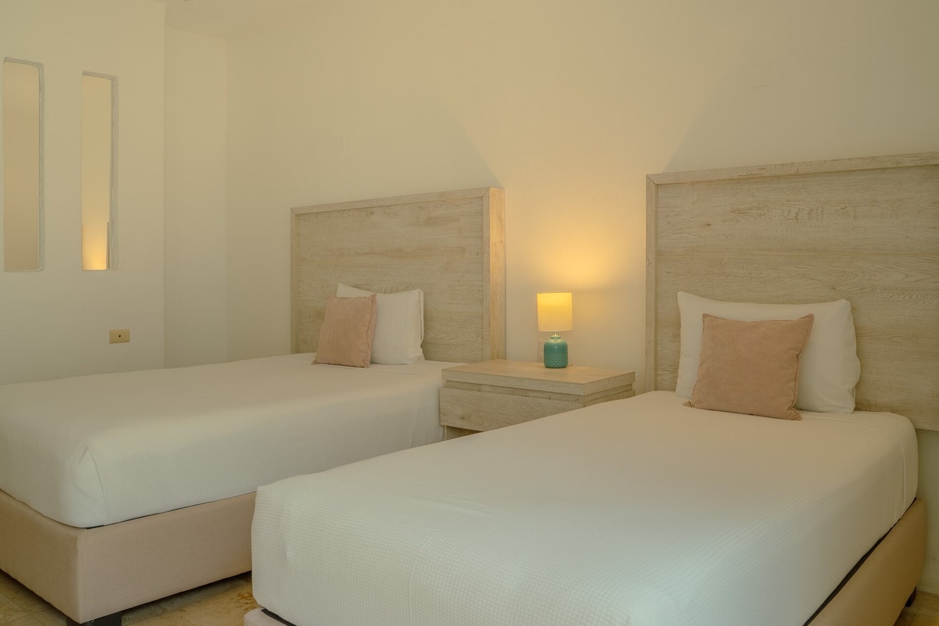 NITTA 203 Bright & Beautiful Beach Apartment gallery image 8