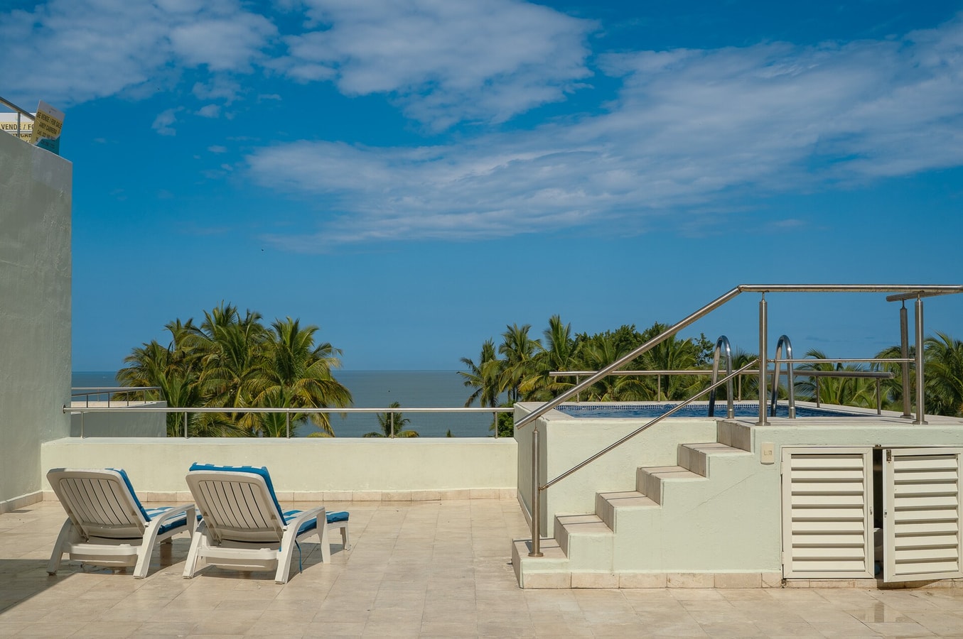 NITTA 407 Penthouse - Private Pool - Ocean Views gallery image 5