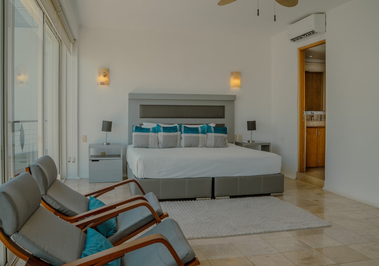 NITTA 407 Penthouse - Private Pool - Ocean Views gallery image 19