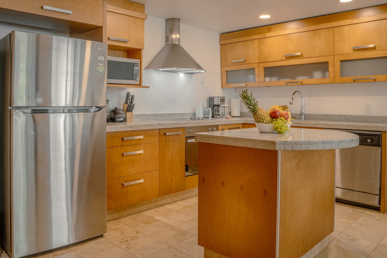 NITTA 209 Elegant Apartment - Partial Sea Views gallery image 5