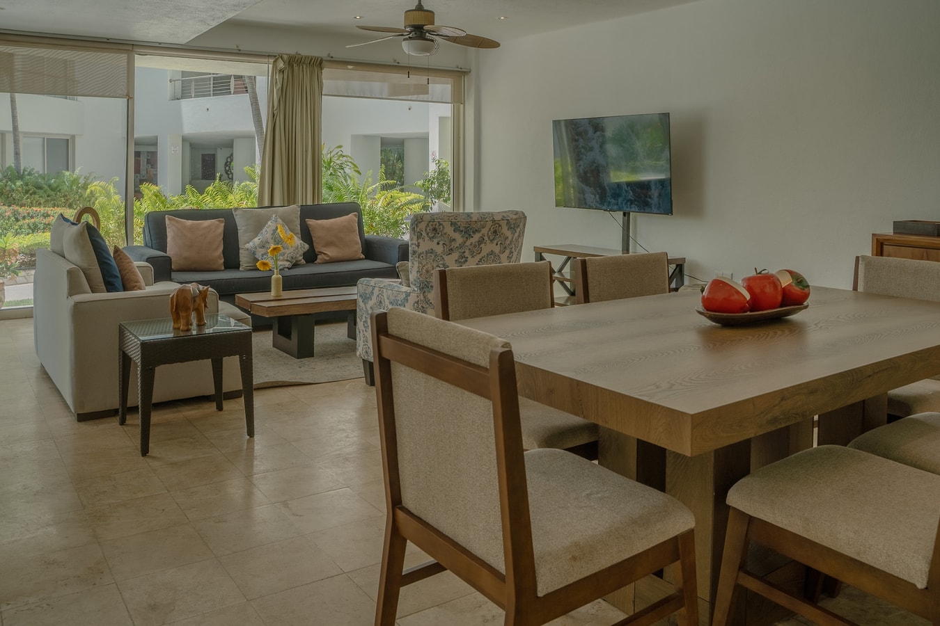 NITTA PB4 Steps from the Pool - Walk to the Beach gallery image 4