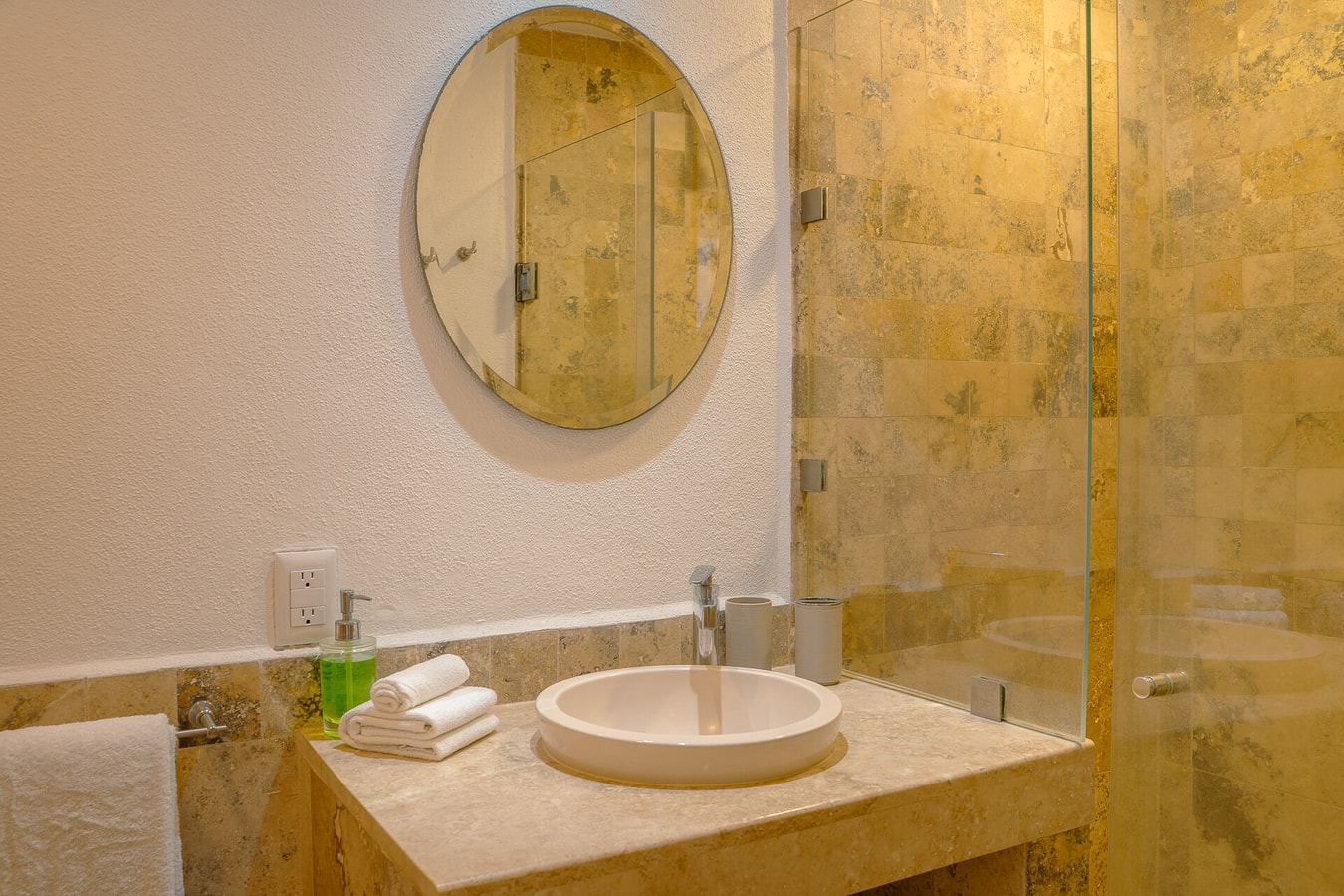 NITTA 209 Elegant Apartment - Partial Sea Views gallery image 18