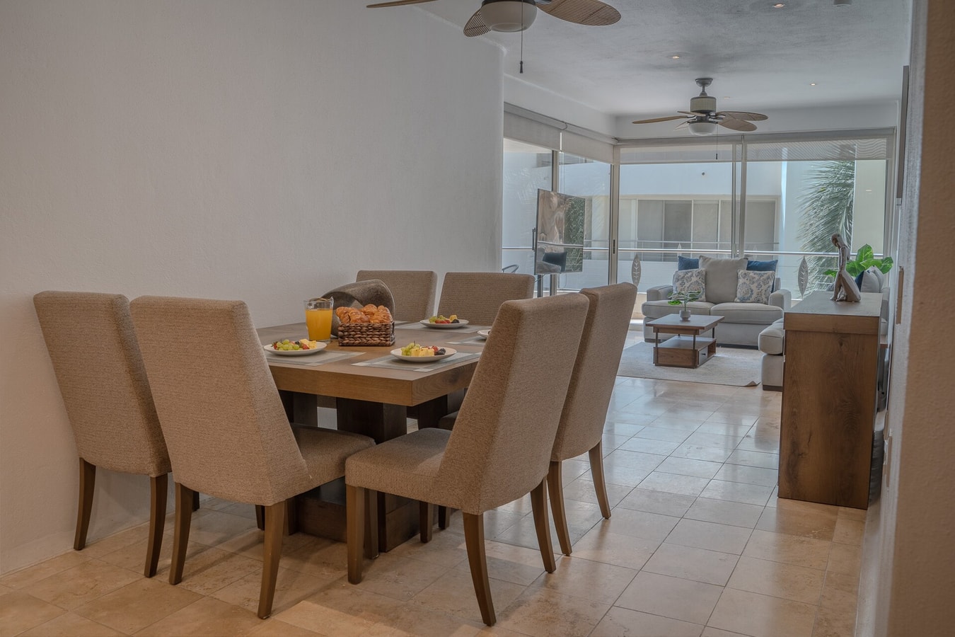 NITTA 209 Elegant Apartment - Partial Sea Views gallery image 1