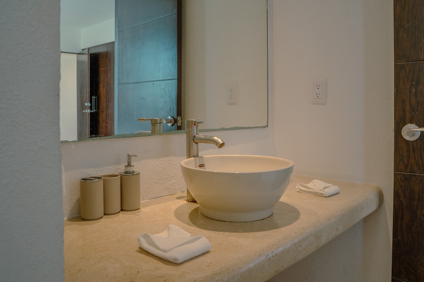 NITTA 503 Penthouse - Grand Terrace & Private Pool gallery image 26