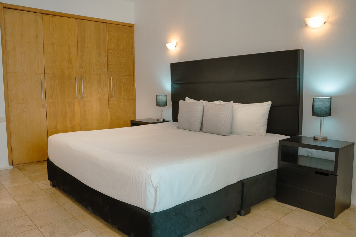 NITTA 308 Spacious Living - Walk to the Beach gallery image 11