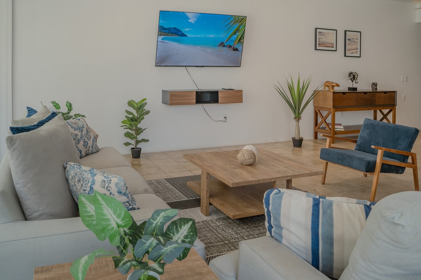 NITTA 108 Pool & Partial Sea View - Bright Condo gallery image 8