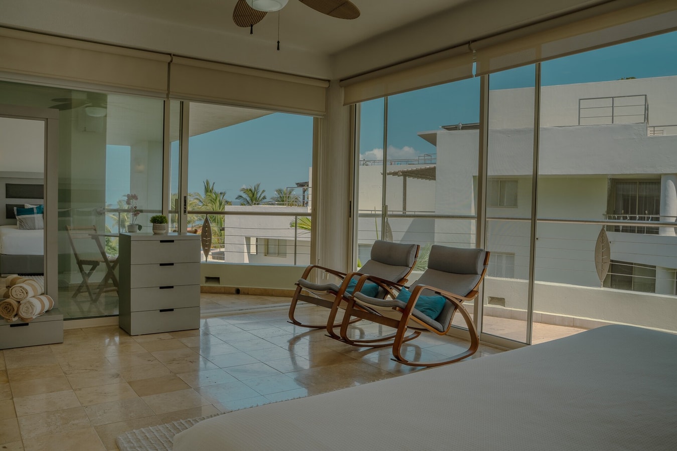 NITTA 407 Penthouse - Private Pool - Ocean Views gallery image 20