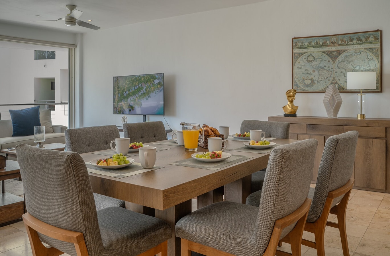 NITTA 308 Spacious Living - Walk to the Beach gallery image 6