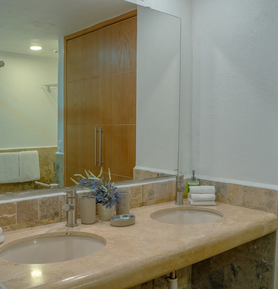 NITTA 209 Elegant Apartment - Partial Sea Views gallery image 15