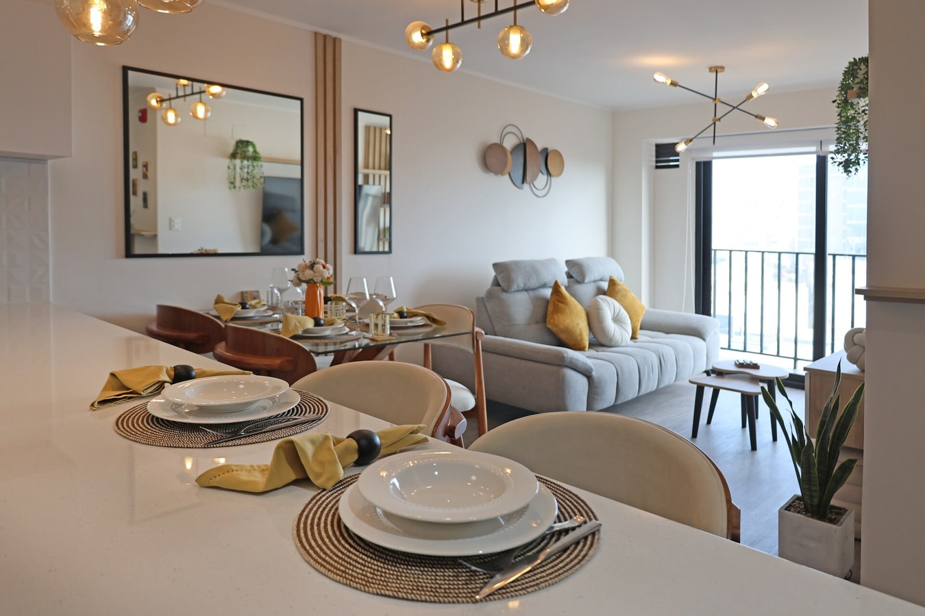 DHP+ | 3BR Deluxe Apt w/ Garage in Miraflores gallery image 2