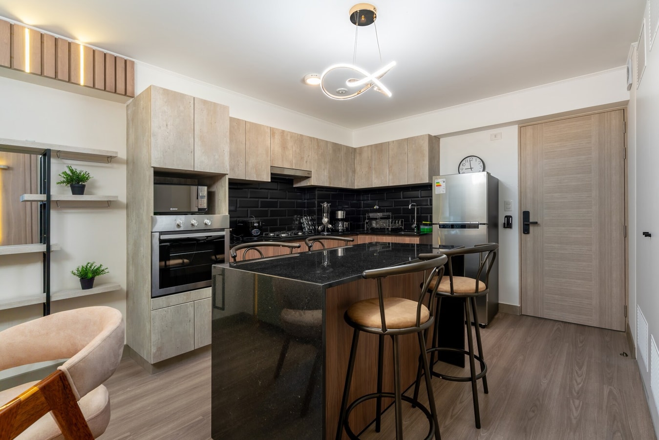 DHP+ | Premium 2BR Apt by the Ocean in Miraflores gallery image 10