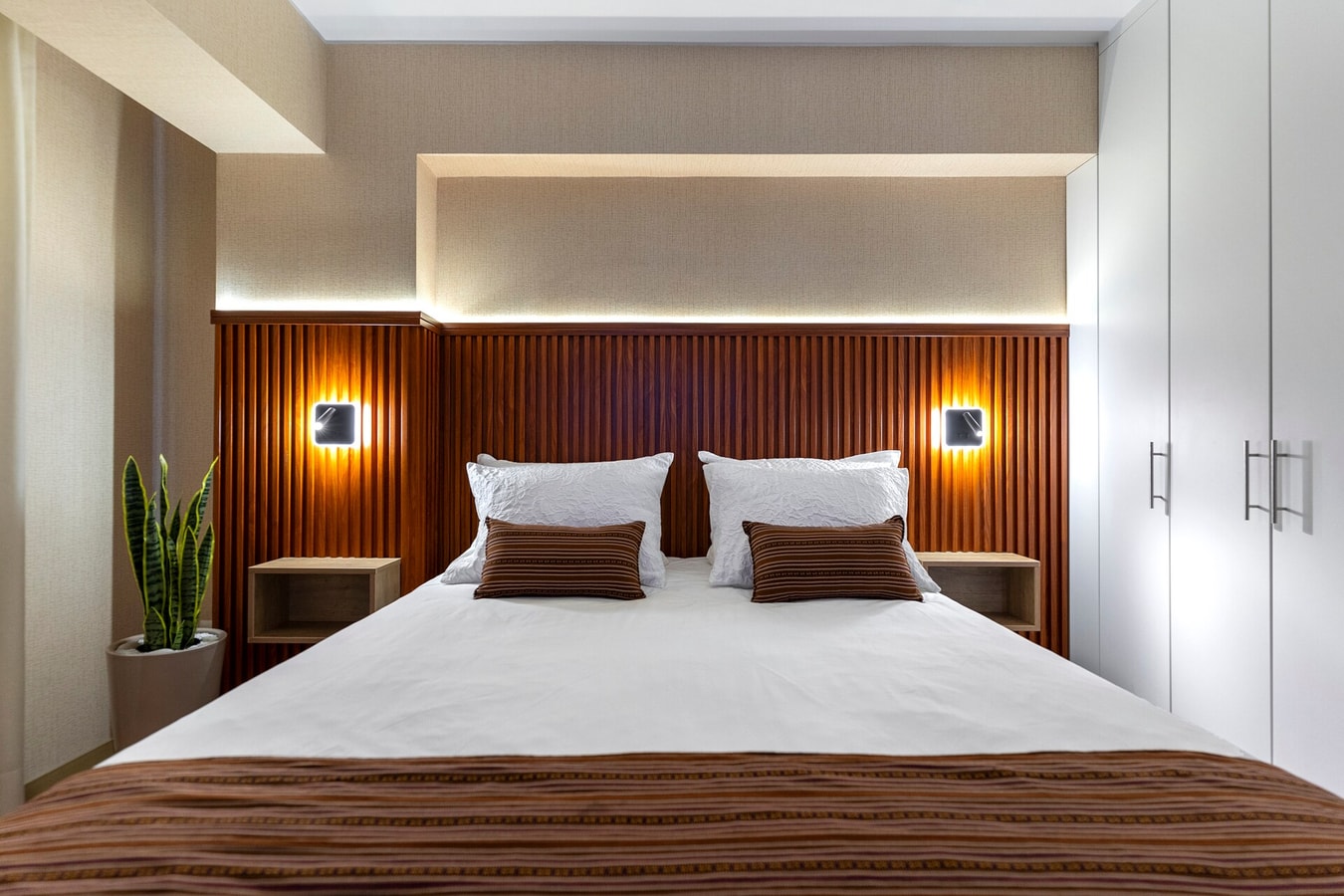 DHP+ | Luxury 2BR Apart with Balcony in Miraflores gallery image 9