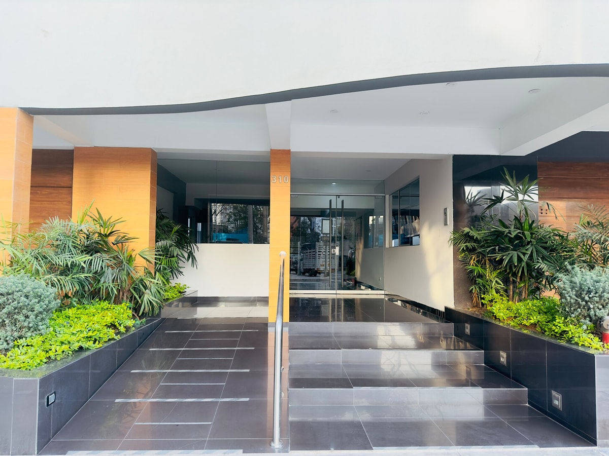 DHP+ | Luxury 3BR Apt Terrace and Garage Barranco gallery image 25