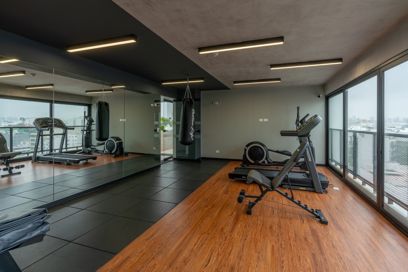 DHP+ | Premium 2BR Apt by the Ocean in Miraflores gallery image 5