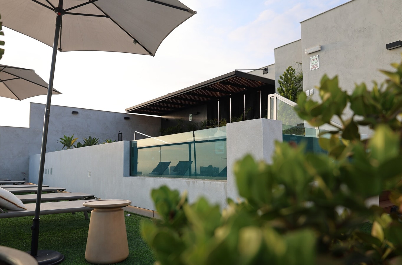DHP+ | 3BR Deluxe Apt w/ Garage in Miraflores gallery image 13