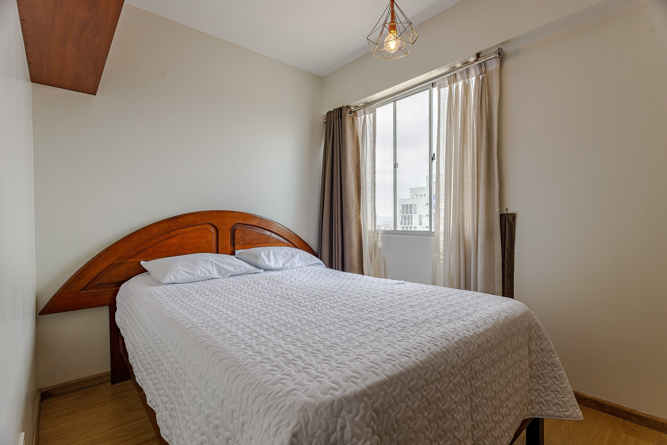 DHP+ | 3BR w/ Terrace & Parking – Barranco, Lima gallery image 13