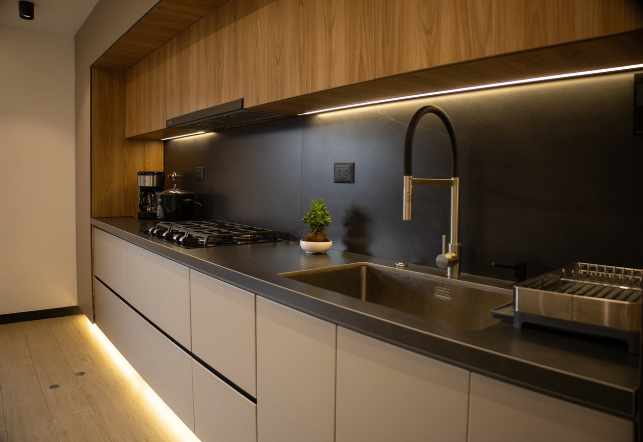 DHP+ | Smart Deluxe 3BR grill & garage Miraflores gallery image 2