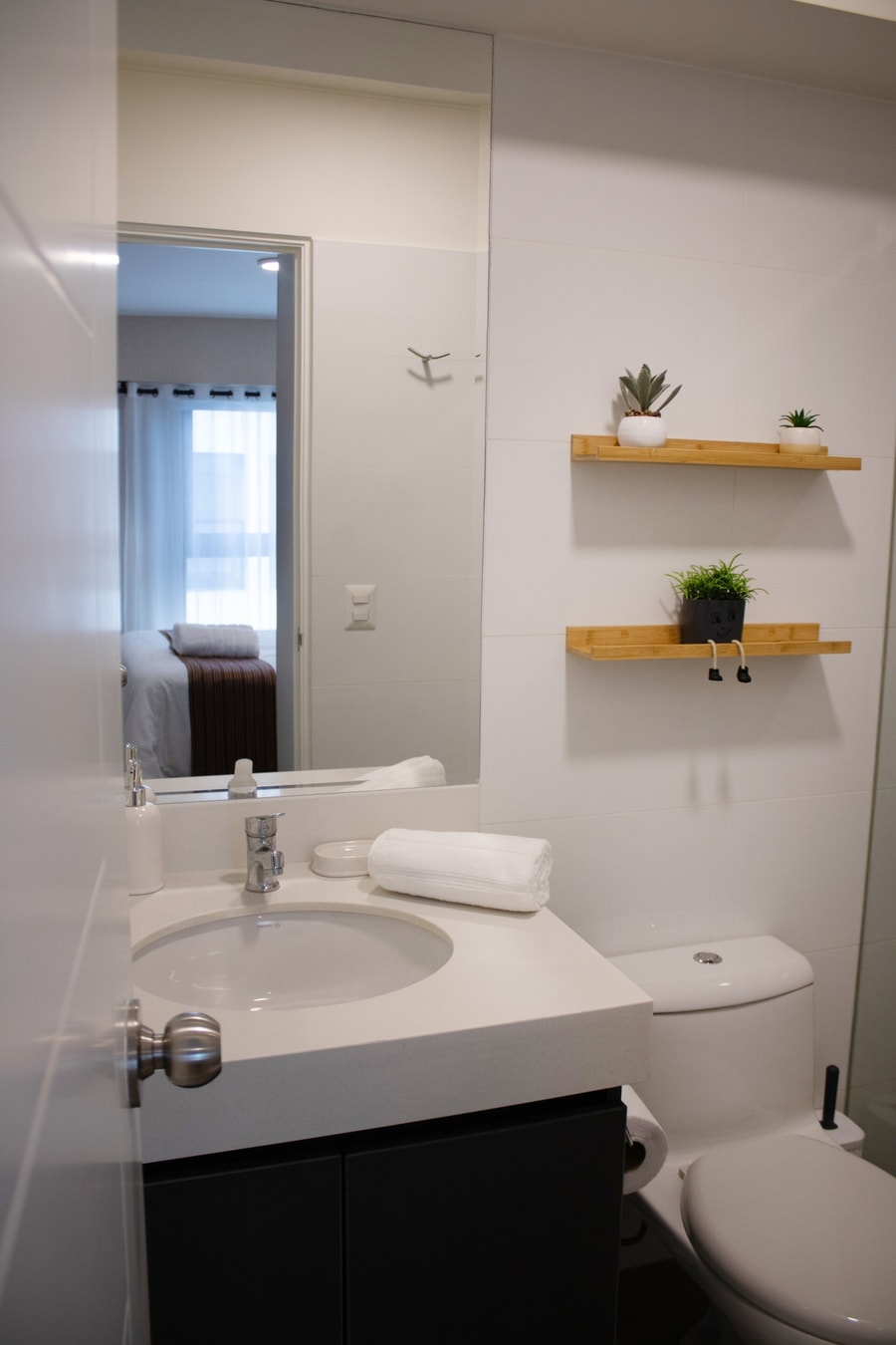 DHP+ | Premium 2BR Apt in the Heart of Miraflores gallery image 13