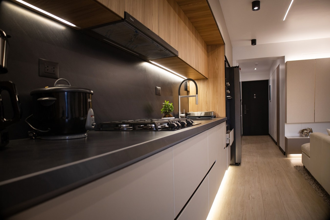 DHP+ | Smart Deluxe 3BR grill & garage Miraflores gallery image 12