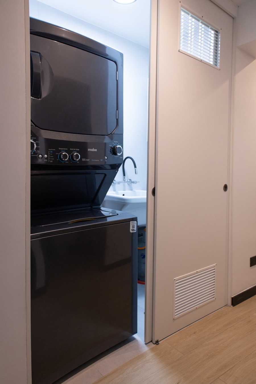 DHP+ | Smart Deluxe 3BR grill & garage Miraflores gallery image 28