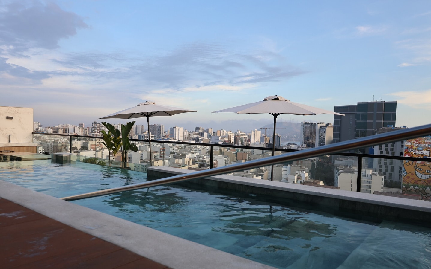 DHP+ | 3BR Deluxe Apt w/ Garage in Miraflores gallery image 15