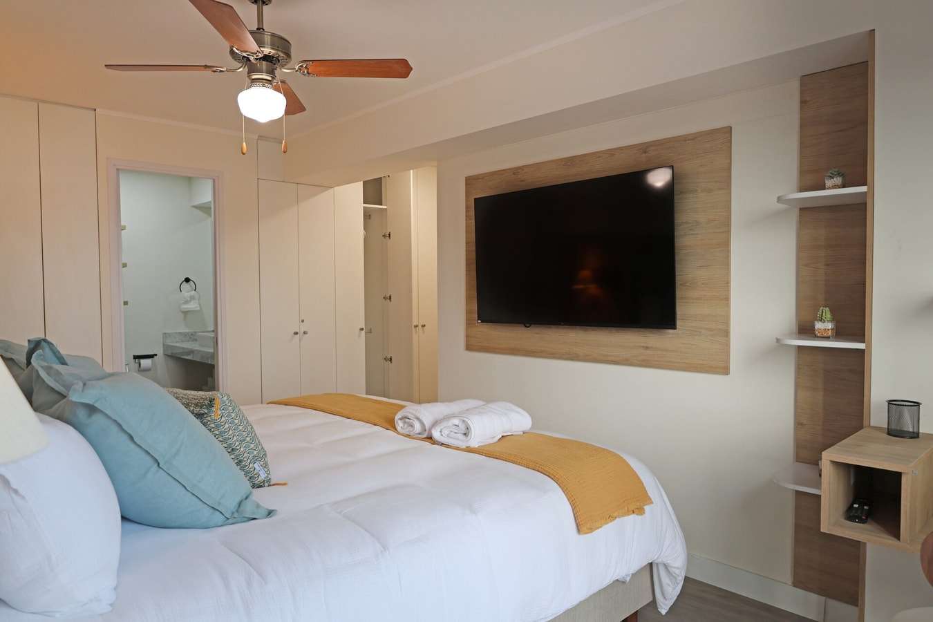 DHP+ | 3BR Deluxe Apt w/ Garage in Miraflores gallery image 24