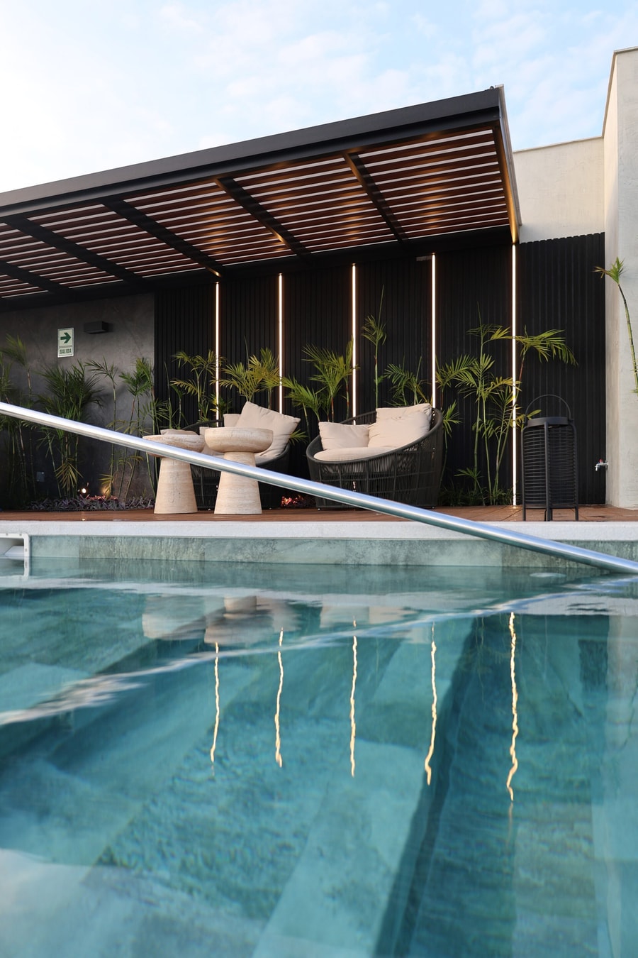 DHP+ | 3BR Deluxe Apt w/ Garage in Miraflores gallery image 9