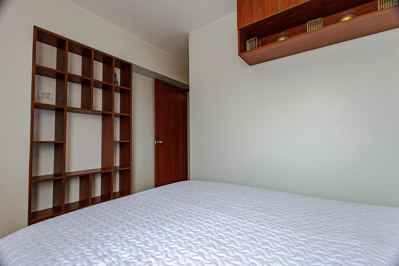 DHP+ | 3BR w/ Terrace & Parking – Barranco, Lima gallery image 5
