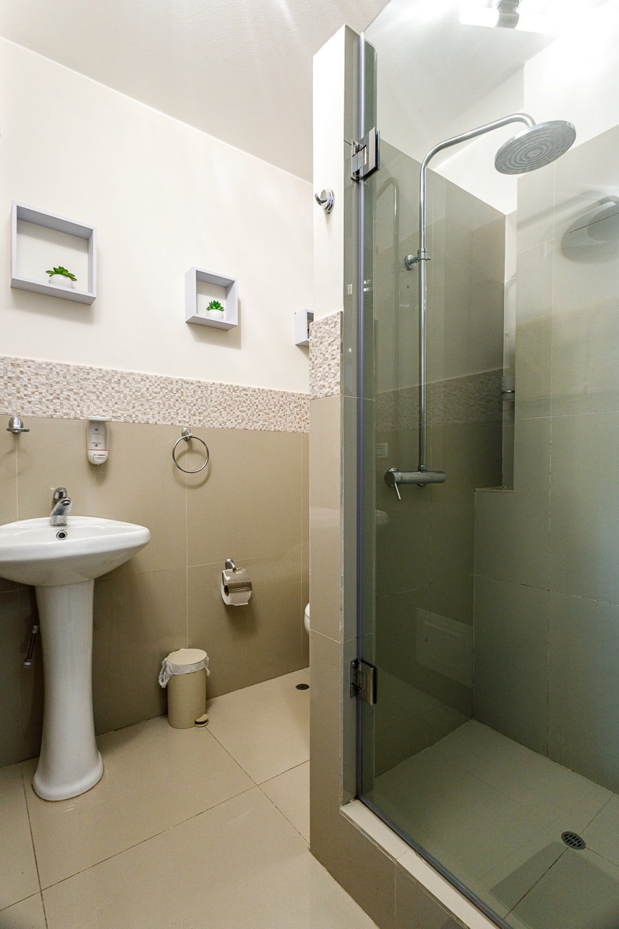 DHP+ | 3BR w/ Terrace & Parking – Barranco, Lima gallery image 22