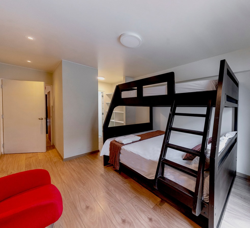 DHP+ | Luxury 2BR Apt in Central Miraflores gallery image 7