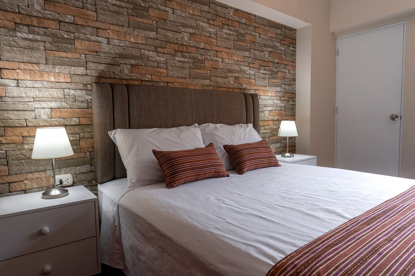 DHP+ | Luxury 1BR Apt in Historic Miraflores gallery image 14