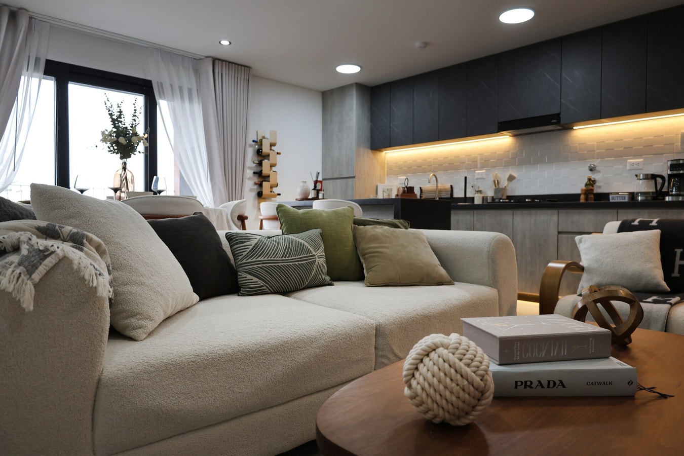 DHP+ | Modern Luxury 3BR grill & garage Miraflores gallery image 28