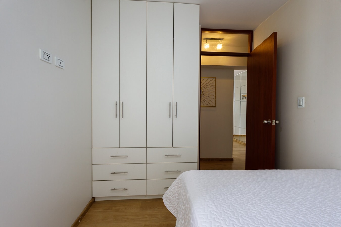 DHP+ | 3BR w/ Terrace & Parking – Barranco, Lima gallery image 14