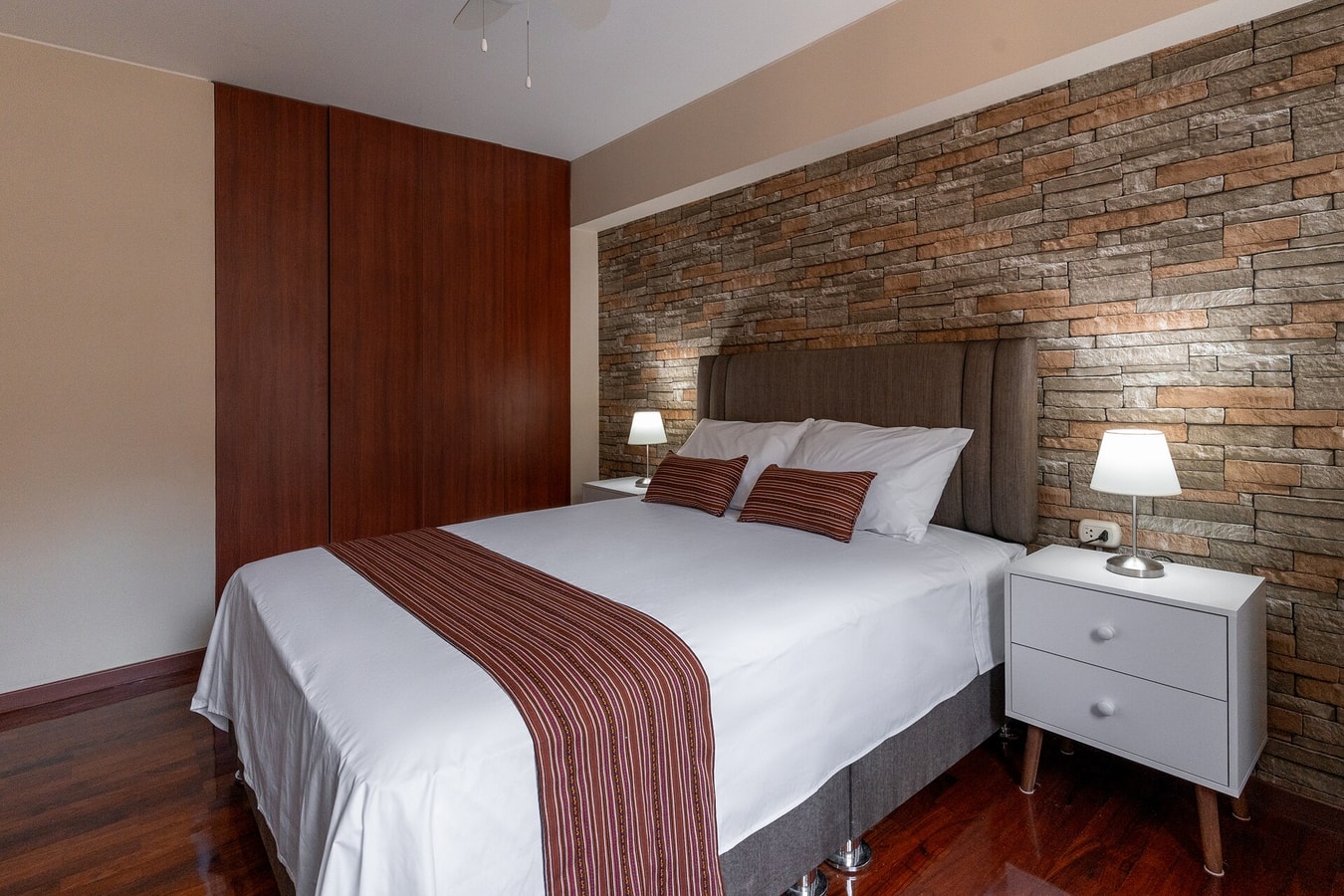 DHP+ | Luxury 1BR Apt in Historic Miraflores gallery image 3