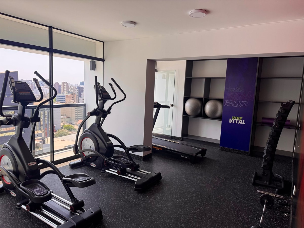 DHP+ | Luxury 2BR Apart with Balcony in Miraflores gallery image 28