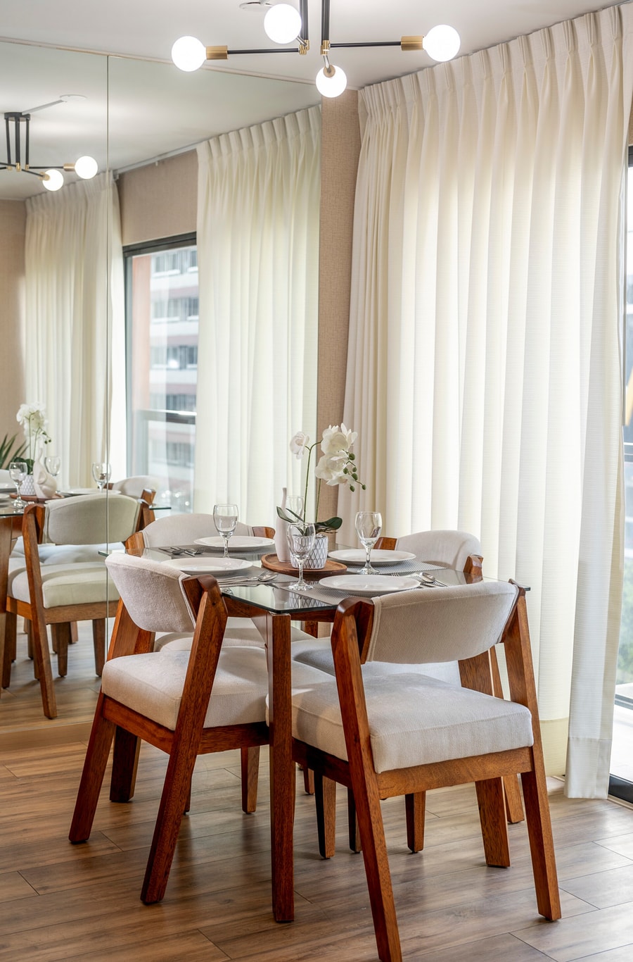 DHP+ | Luxury 2BR Apart with Balcony in Miraflores gallery image 12