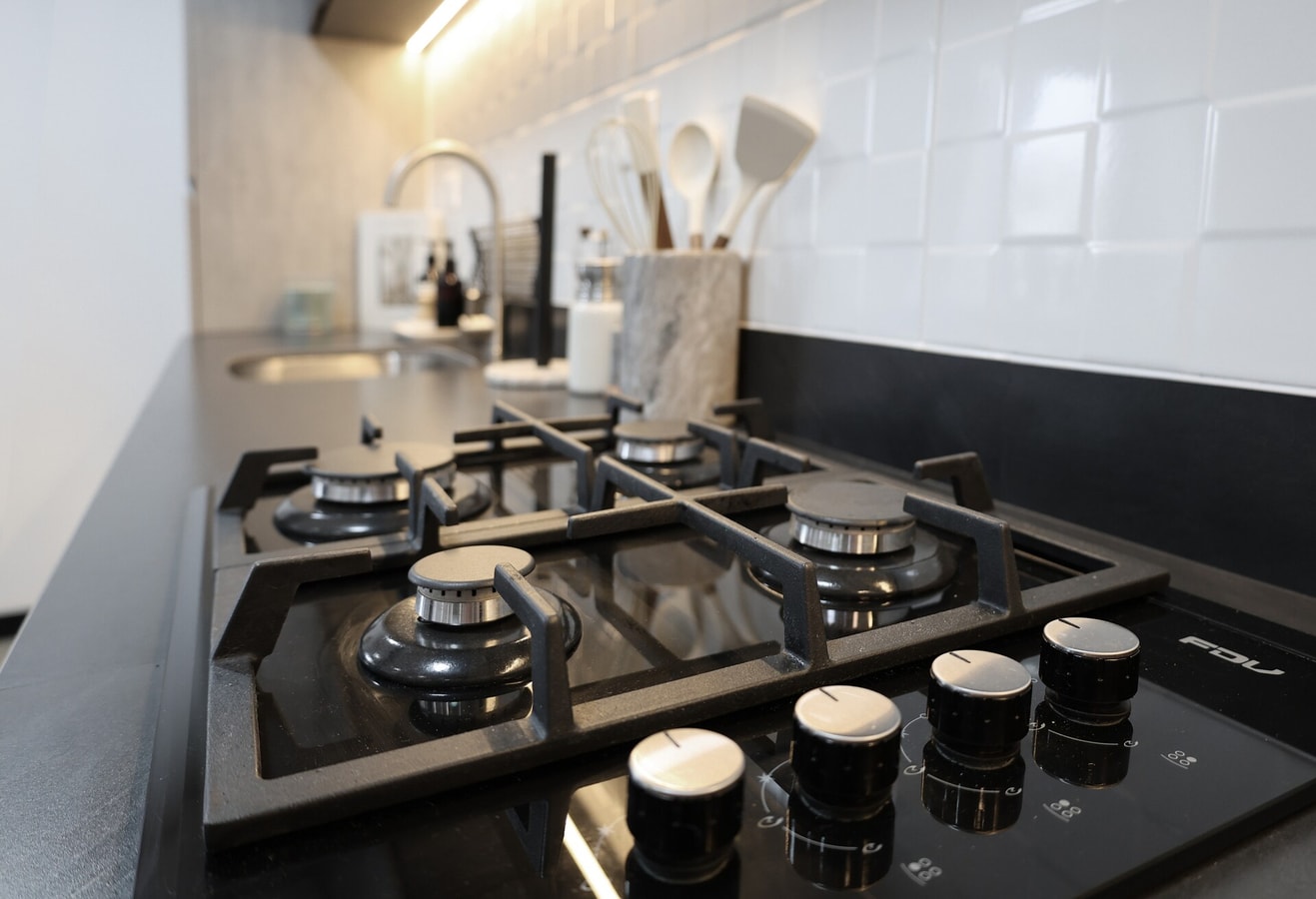 DHP+ | Modern Luxury 3BR grill & garage Miraflores gallery image 13