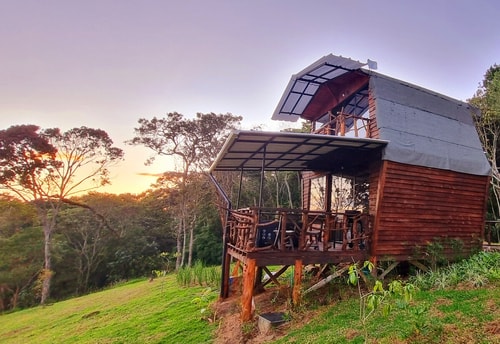 Rustic cabin with a beautiful view of the city